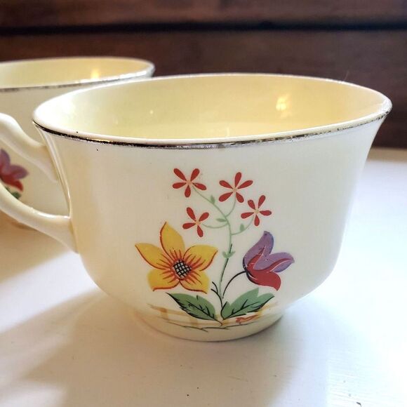 2 Vintage W S George Canarytone Lido Tea Coffee Cups Fine China - Picture 1 of 6